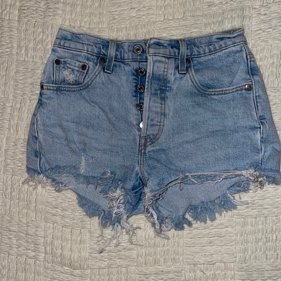 501’s LEVI SHORTS - Picture 1 of 2